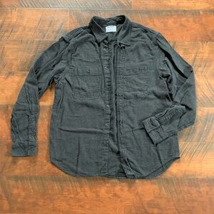 Collared Button-Down